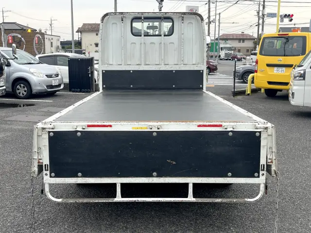 三菱 キャンター 2TG-FBA00(2WD)の写真8