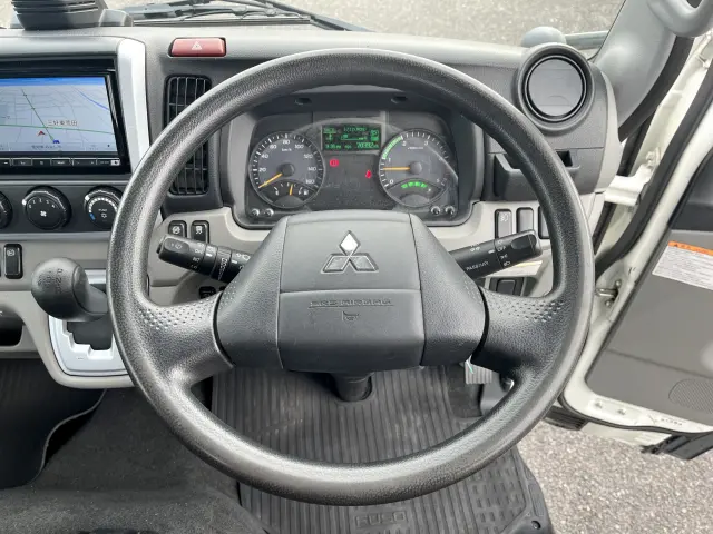 三菱 キャンター 2TG-FBA00(2WD)の写真16