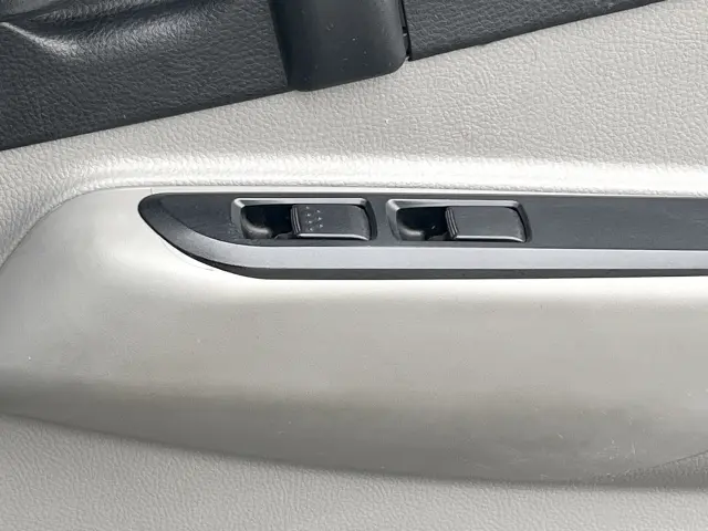 三菱 キャンター 2TG-FBA00(2WD)の写真24