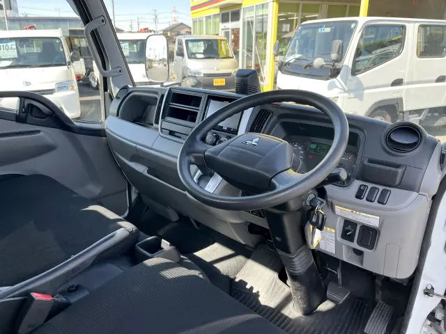 三菱 キャンター 2TG-FBA00(2WD)の写真12