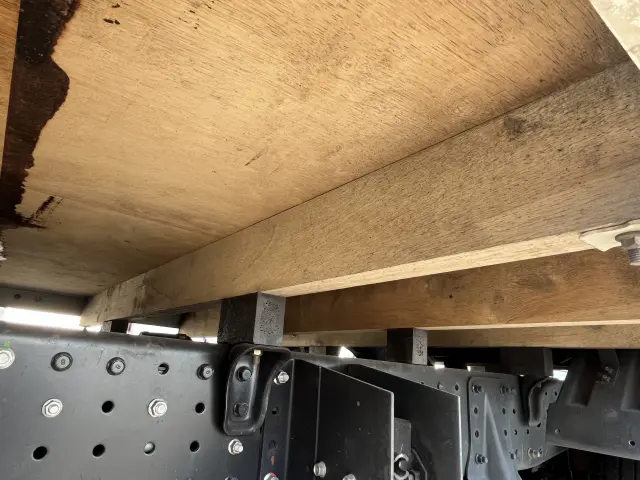 三菱 キャンター 2TG-FBA00(2WD)の写真32