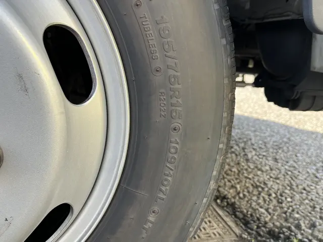 三菱 キャンター 2TG-FBA00(2WD)の写真37