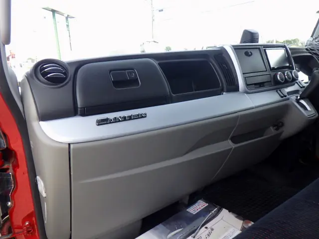 三菱 キャンター 2PG-FEB80(2WD)の写真14