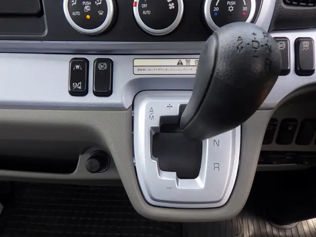 三菱 キャンター 2PG-FEB80(2WD)の写真16