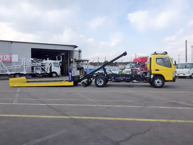 三菱 キャンター 2PG-FEB80(2WD)の写真5