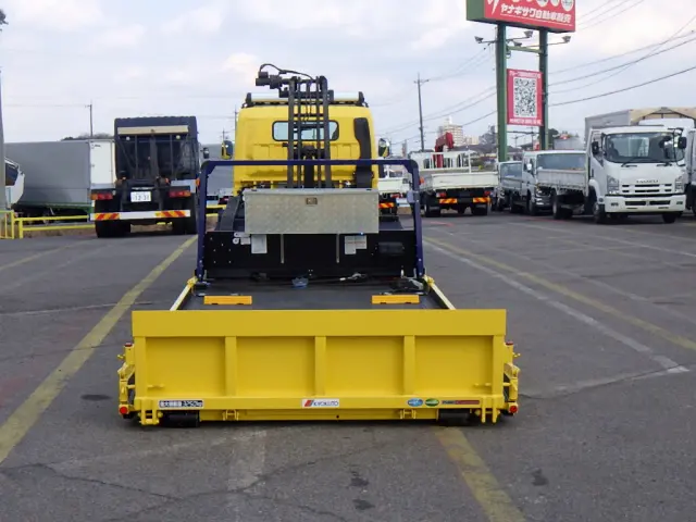 三菱 キャンター 2PG-FEB80(2WD)の写真6