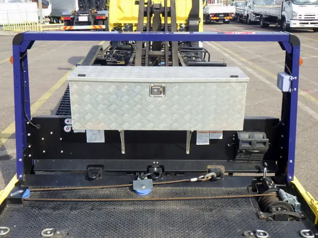 三菱 キャンター 2PG-FEB80(2WD)の写真9