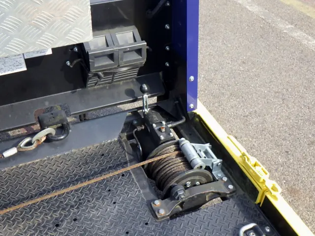 三菱 キャンター 2PG-FEB80(2WD)の写真10