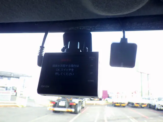 三菱 キャンター 2PG-FEB80(2WD)の写真16