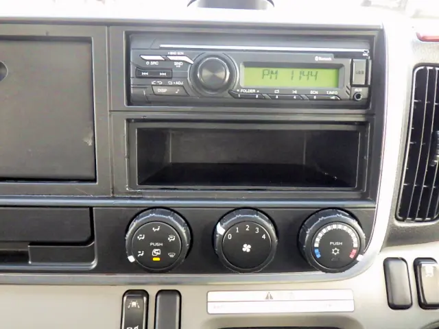 三菱 キャンター 2PG-FEB80(2WD)の写真17