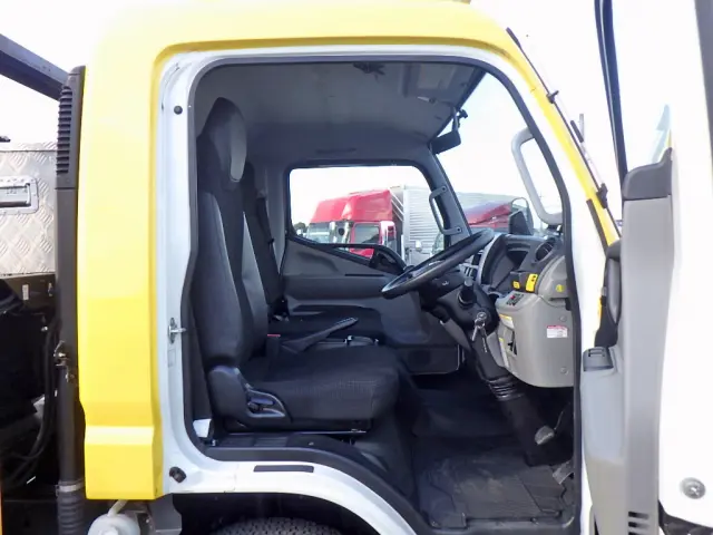 三菱 キャンター 2PG-FEB80(2WD)の写真43