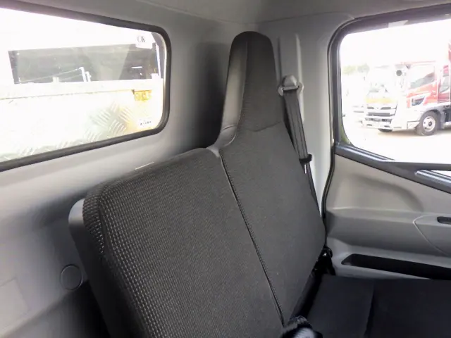 三菱 キャンター 2PG-FEB80(2WD)の写真45