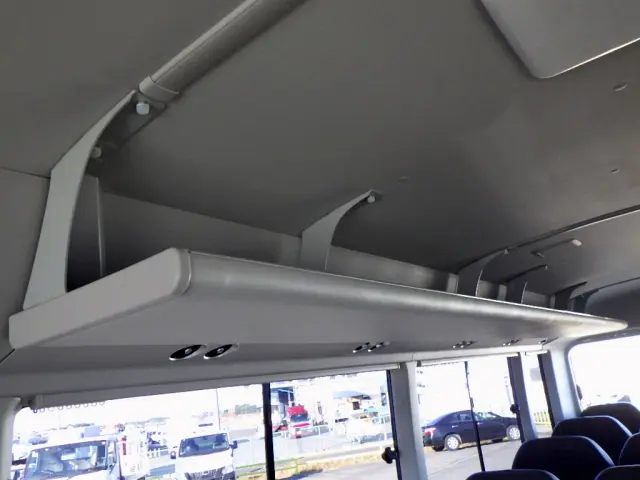 日野 リエッセⅡ SDG-XZB70M(2WD)の写真15