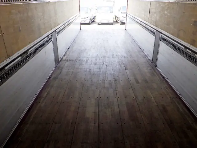 ＵＤ クオン 2PG-CG5CA(8x4)の写真8