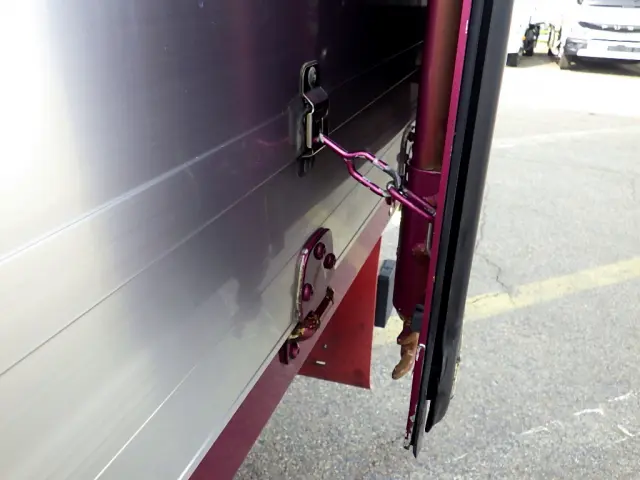 ＵＤ クオン 2PG-CG5CA(8x4)の写真33