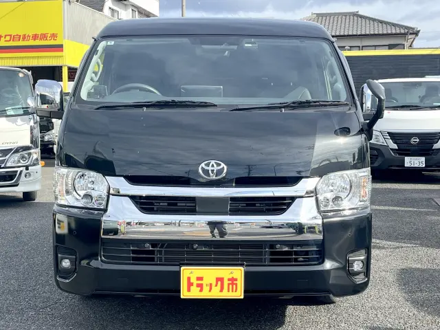 トヨタ ハイエース 3BA-TRH219W改(4WD)の写真2