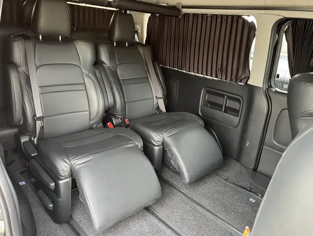 トヨタ ハイエース 3BA-TRH219W改(4WD)の写真10