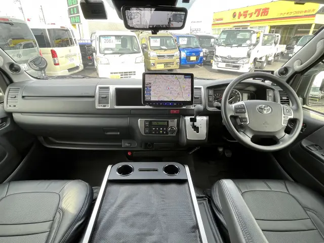 トヨタ ハイエース 3BA-TRH219W改(4WD)の写真17