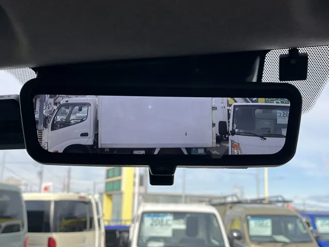 トヨタ ハイエース 3BA-TRH219W改(4WD)の写真27