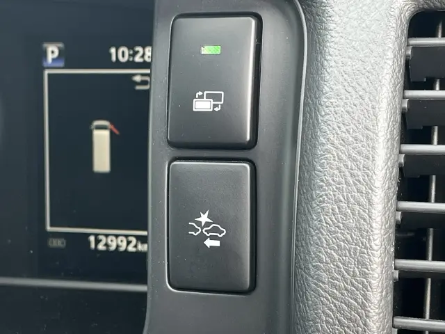 トヨタ ハイエース 3BA-TRH219W改(4WD)の写真28