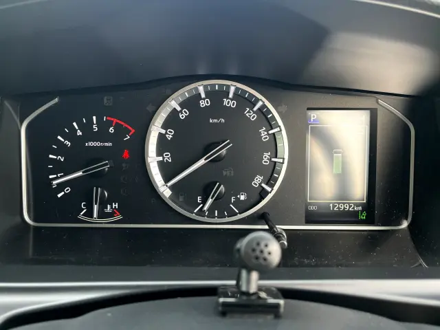 トヨタ ハイエース 3BA-TRH219W改(4WD)の写真36