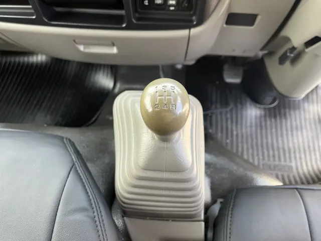 三菱 キャンターガッツ TKG-BSZ2F24(2WD)の写真15