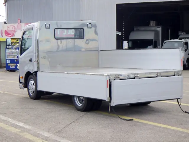 トヨタ ダイナ TKG-XZU700(2WD)の写真11