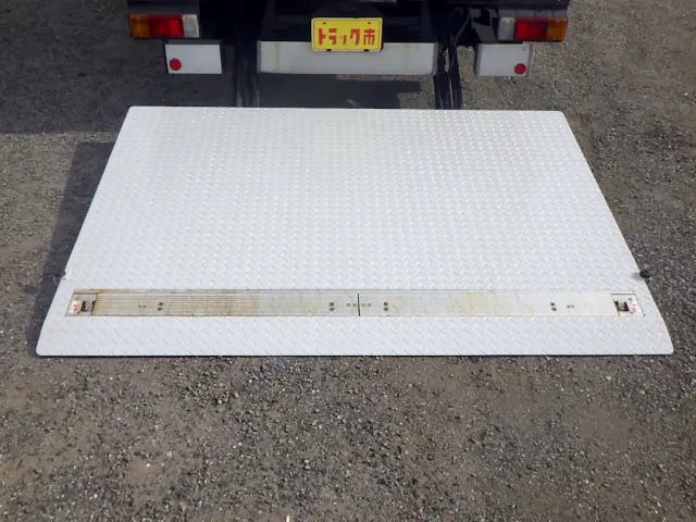 トヨタ ダイナ 2KG-XZU775(4WD)の写真7