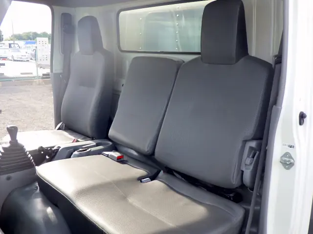 トヨタ ダイナ 2KG-XZU775(4WD)の写真13