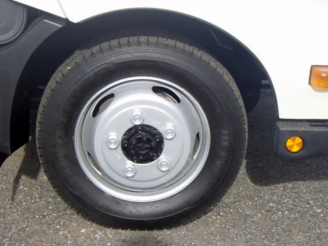 トヨタ ダイナ 2KG-XZU775(4WD)の写真18