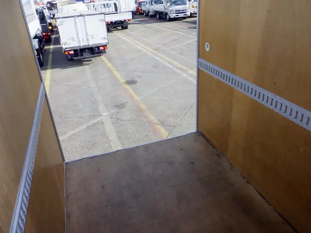 トヨタ ダイナ LDF-KDY231(2WD)の写真8