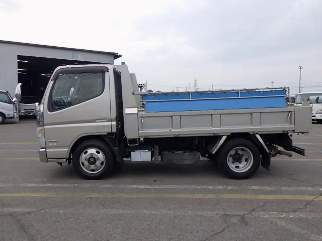 三菱 キャンター TPG-FBA60(2WD)の写真4