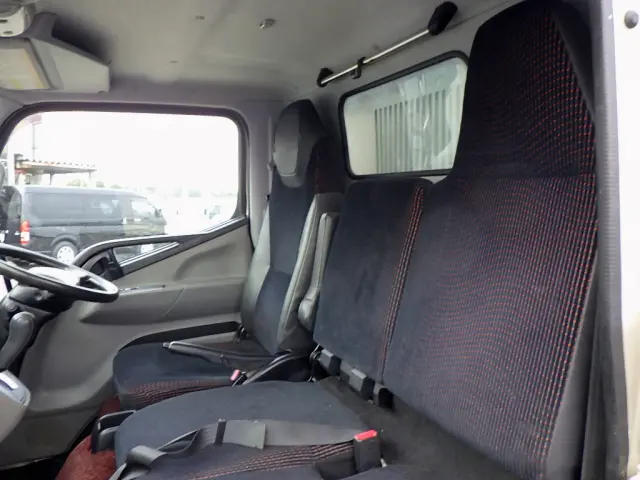 三菱 キャンター TPG-FBA60(2WD)の写真14