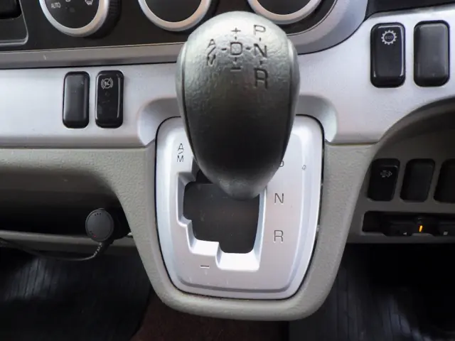 三菱 キャンター TPG-FBA60(2WD)の写真16