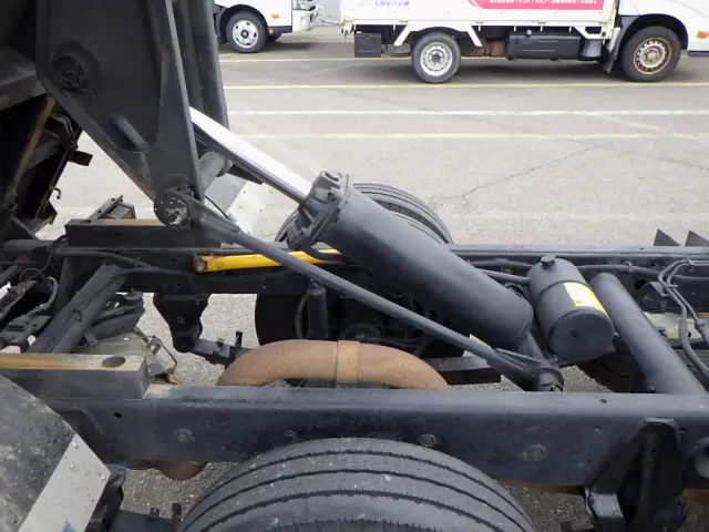 三菱 キャンター TPG-FBA60(2WD)の写真33