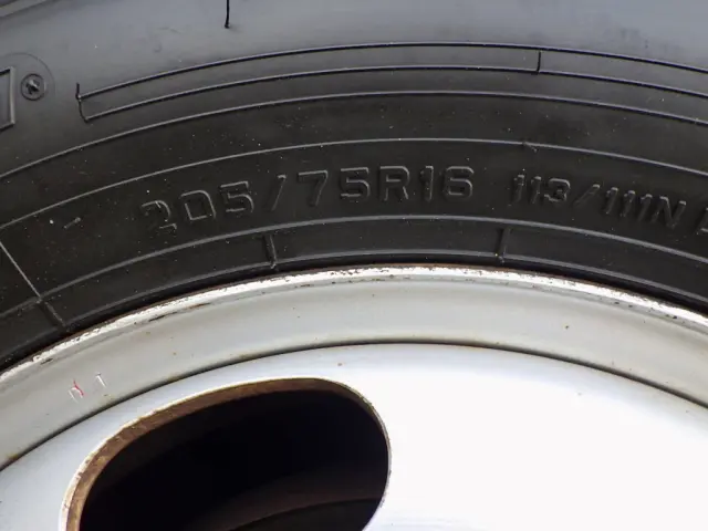 三菱 キャンター TPG-FBA60(2WD)の写真37