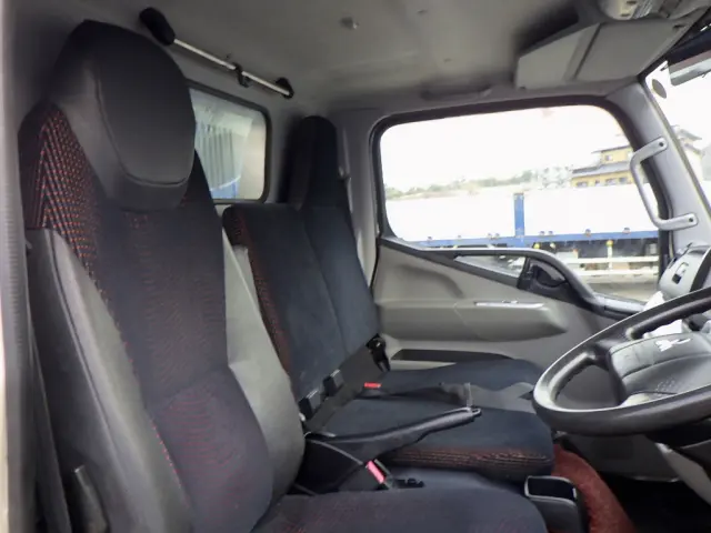 三菱 キャンター TPG-FBA60(2WD)の写真41