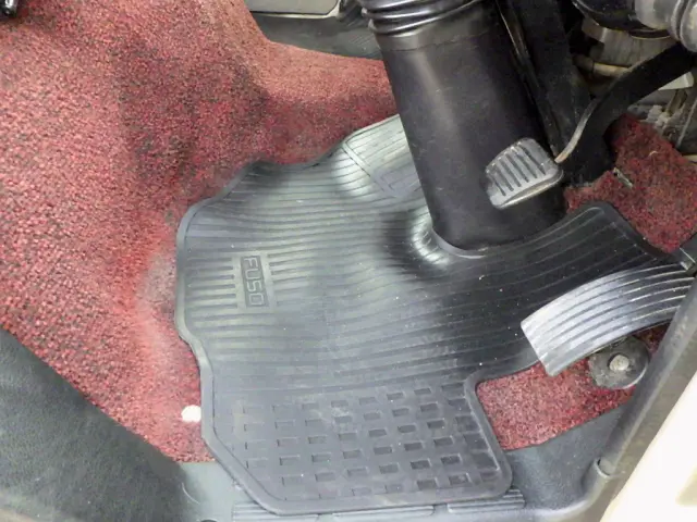 三菱 キャンター TPG-FBA60(2WD)の写真44