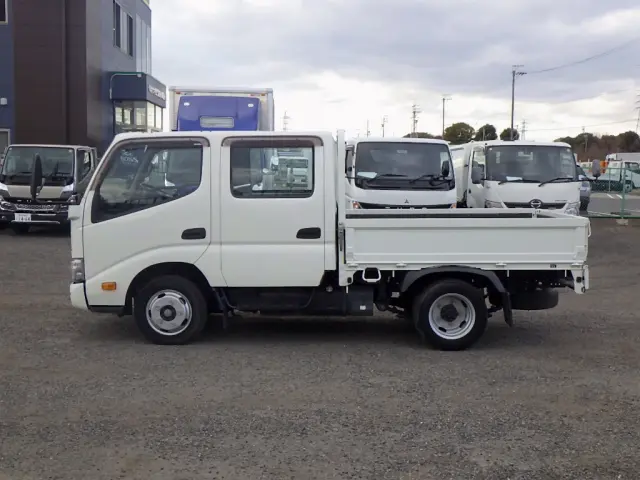 トヨタ ダイナ 2RG-XZU605(2WD)の写真4