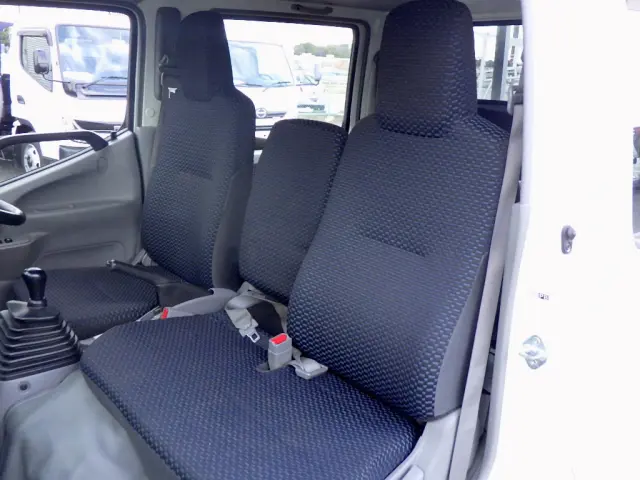 トヨタ ダイナ 2RG-XZU605(2WD)の写真11