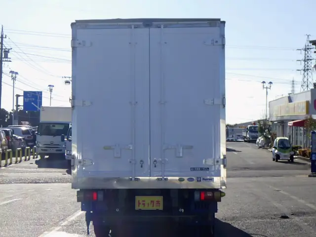 いすゞ エルフ TRG-NLR85AN(2WD)の写真6