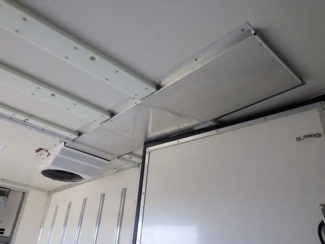 いすゞ エルフ TRG-NLR85AN(2WD)の写真32