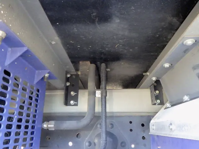 いすゞ エルフ TRG-NLR85AN(2WD)の写真38