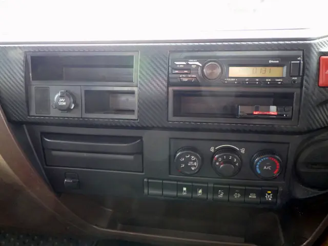 日野 レンジャー 2KG-FC2ABA(2WD)の写真19