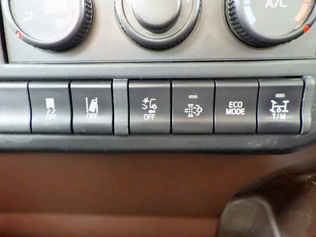 日野 レンジャー 2KG-FC2ABA(2WD)の写真46