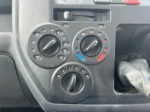 トヨタ タウンエーストラック 5BF-S403U(2WD)の写真24