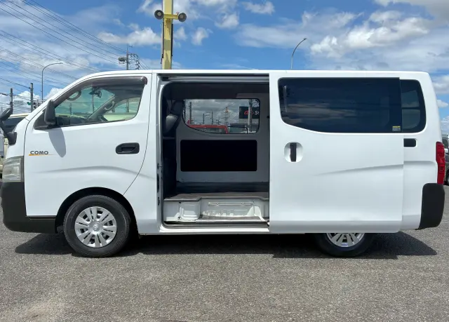 いすゞ コモ CBF-JVR2E26(2WD)の写真4