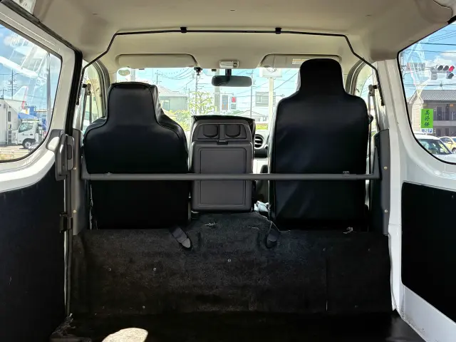 いすゞ コモ CBF-JVR2E26(2WD)の写真12