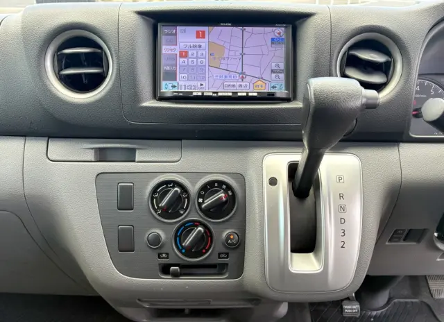 いすゞ コモ CBF-JVR2E26(2WD)の写真19