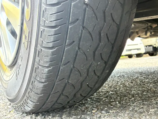 いすゞ コモ CBF-JVR2E26(2WD)の写真40